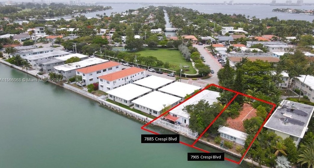 7885 Crespi Blvd, Miami FL 33141-1119 exterior