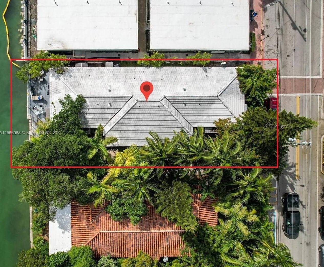 7885 Crespi Blvd, Miami FL 33141-1119 exterior