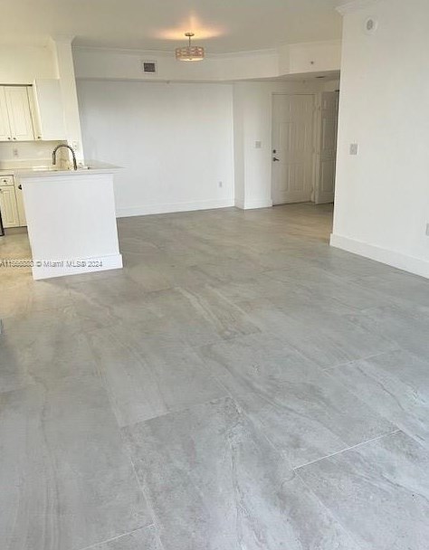 17150 Bay Rd, Miami FL 33160-3413 exterior