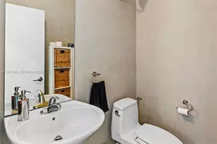2001 Meridian Ave, Miami Beach, FL 33139 - Photo 21
