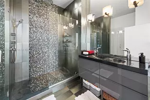 2001 Meridian Ave, Miami Beach, FL 33139 - Photo 17