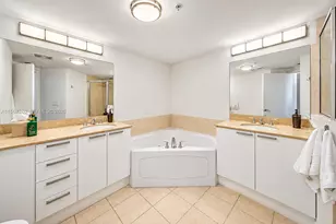 16699 Collins Ave, Sunny Isles Beach, FL 33160 - Photo 15
