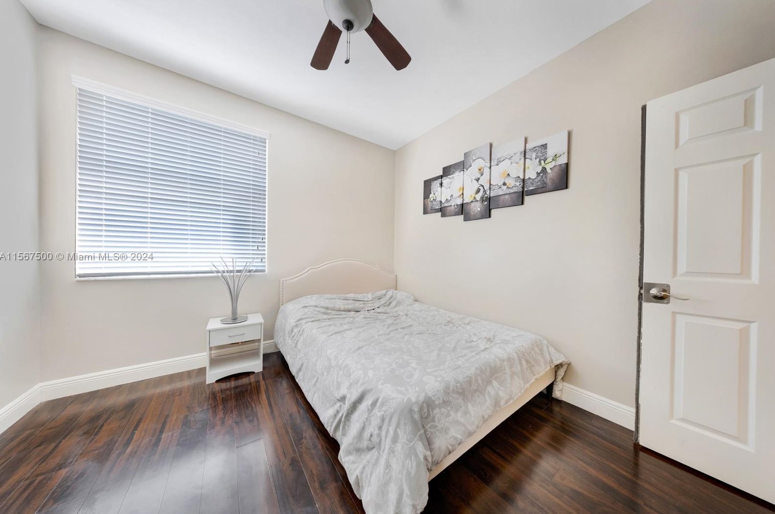 9325 Cove Point Cir, Boynton Beach FL  33472-2767 exterior