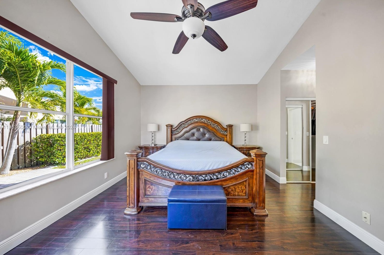 9325 Cove Point Cir, Boynton Beach FL  33472-2767 exterior