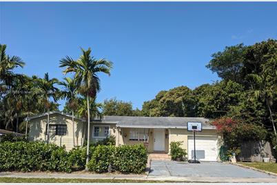 9010 NW 3rd Ave - Photo 1