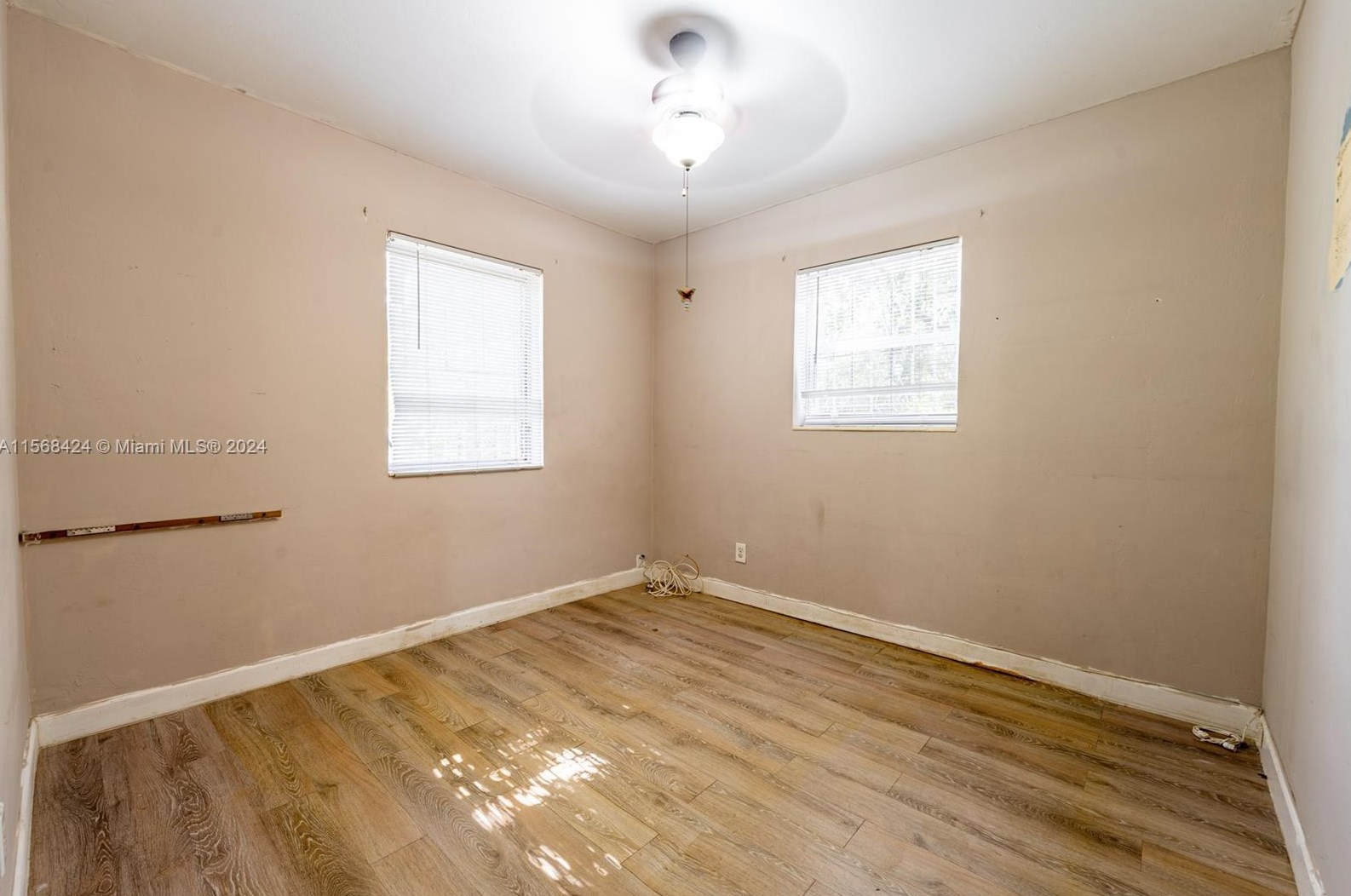 121 171 Ter, Miami FL 33177-2707 exterior