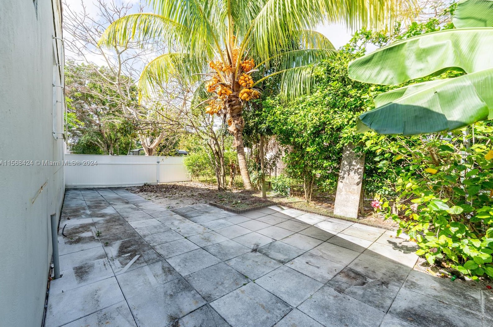 121 171 Ter, Miami FL 33177-2707 exterior