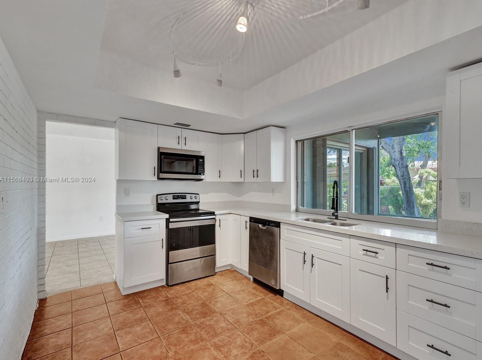 7150 Coral Blvd, Hollywood FL  33023-5973 exterior