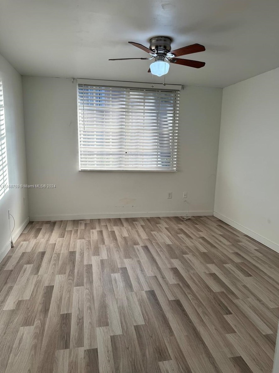 2071 Renaissance Blvd, Hollywood FL  33025-5625 exterior