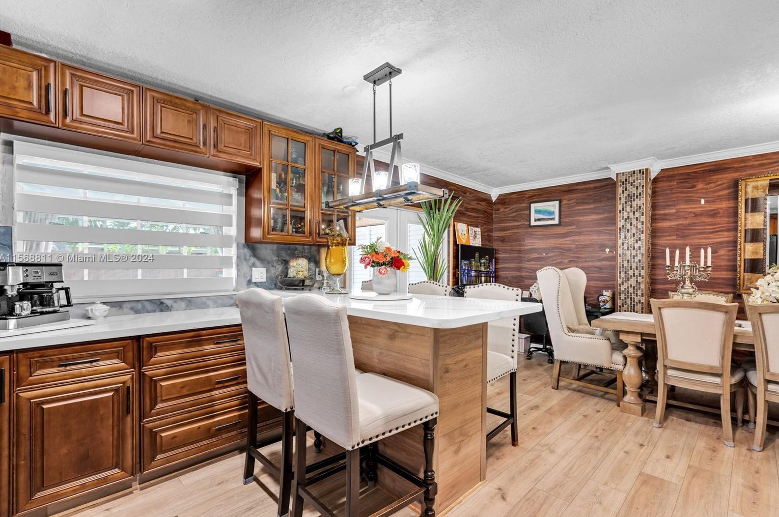 8101 149 Ave, Miami FL 33193-1433 exterior