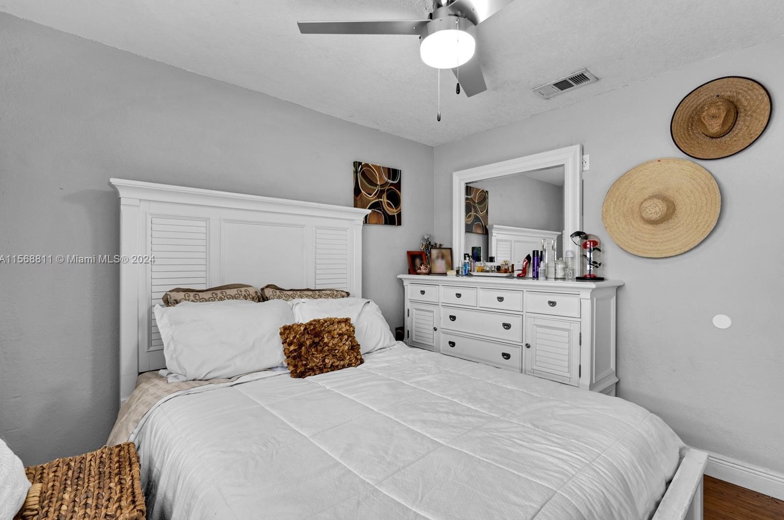 8101 149 Ave, Miami FL 33193-1433 exterior