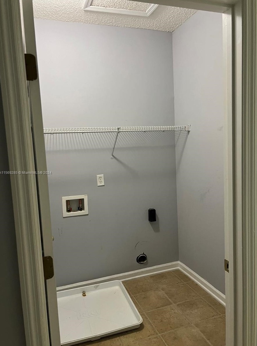 8524 Tower Fls Dr, Jacksonville FL 32244-7901 exterior