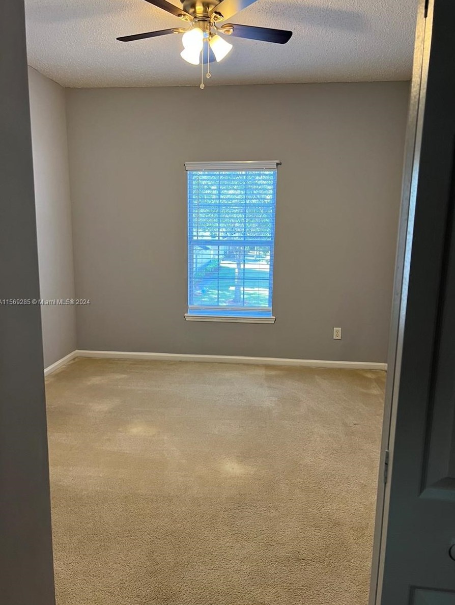 8524 Tower Fls Dr, Jacksonville FL 32244-7901 exterior