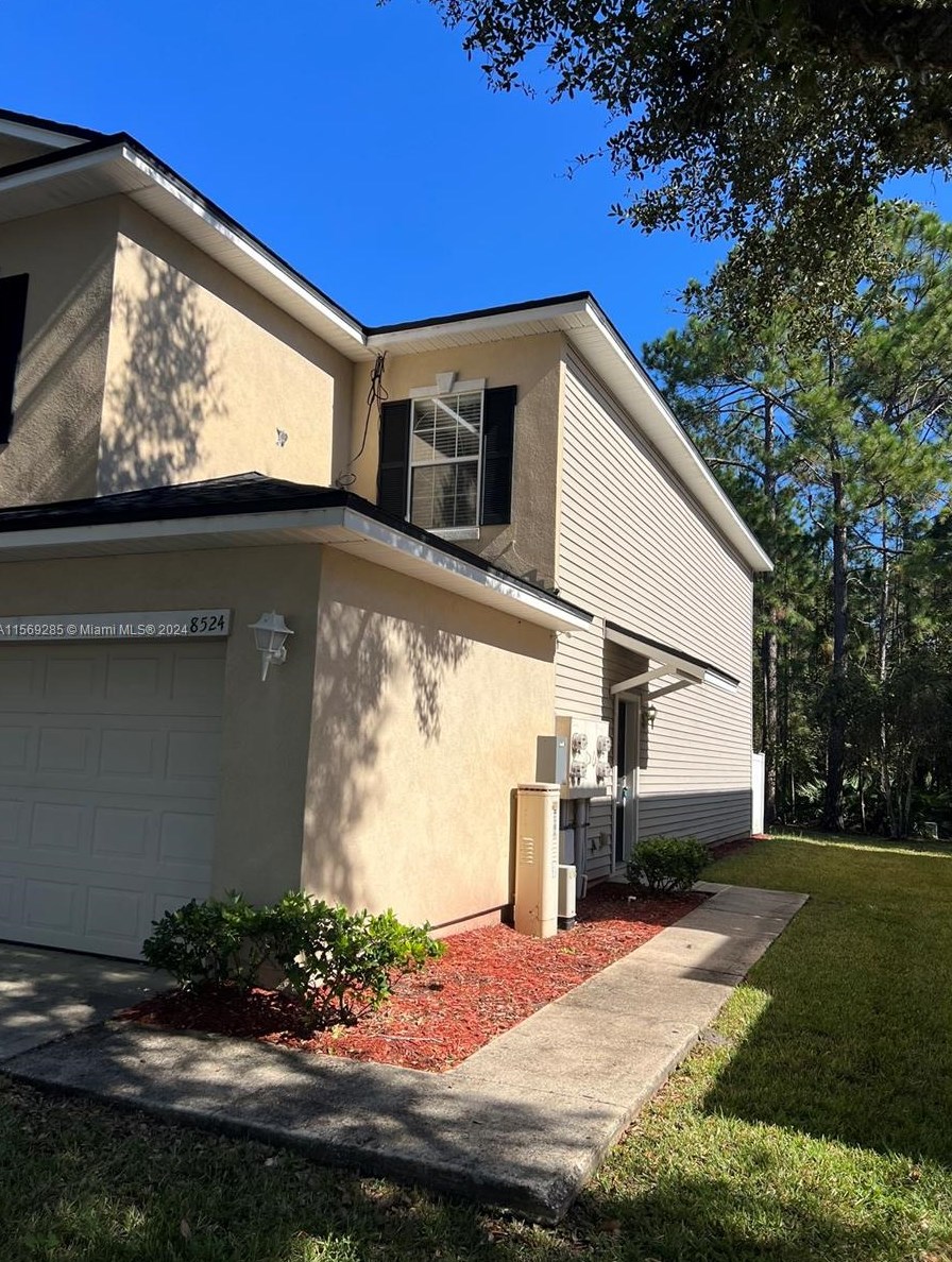 8524 Tower Fls Dr, Jacksonville FL 32244-7901 exterior