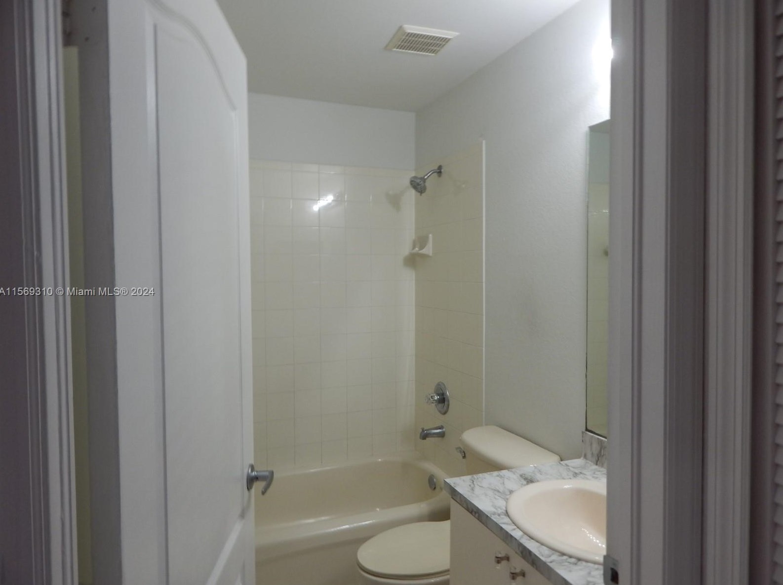 8976 Flagler St, Miami FL 33174-3965 exterior