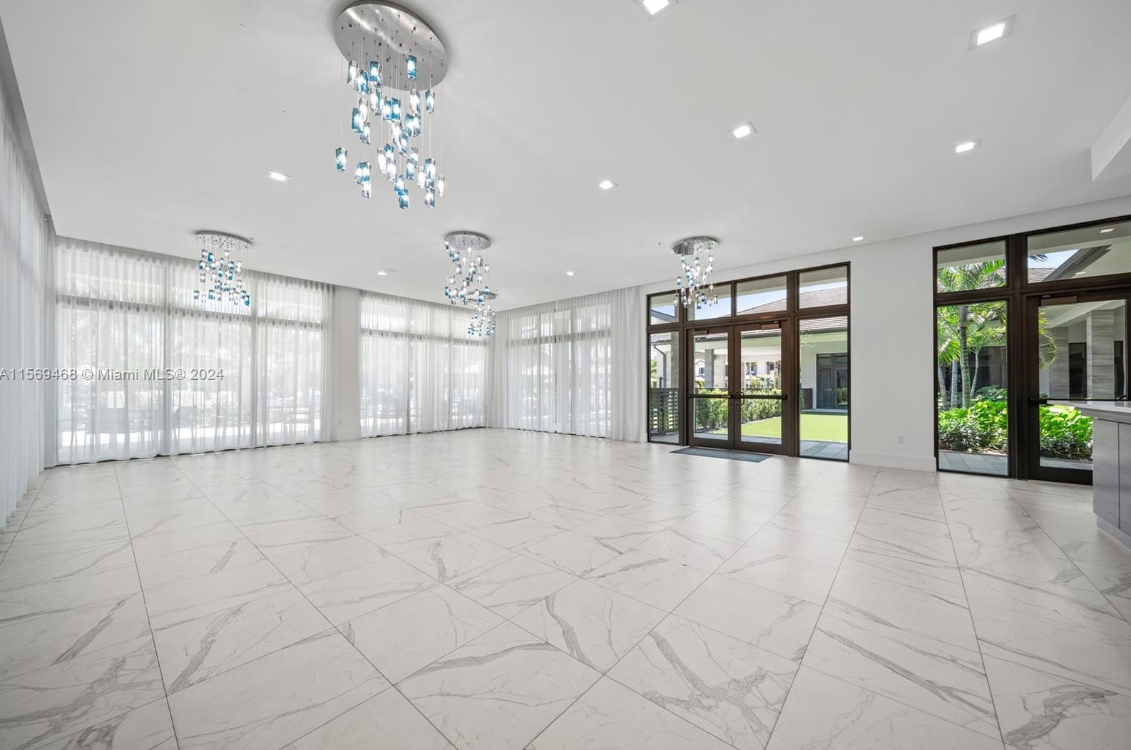 8373 49 St, Miami FL 33185-4138 exterior