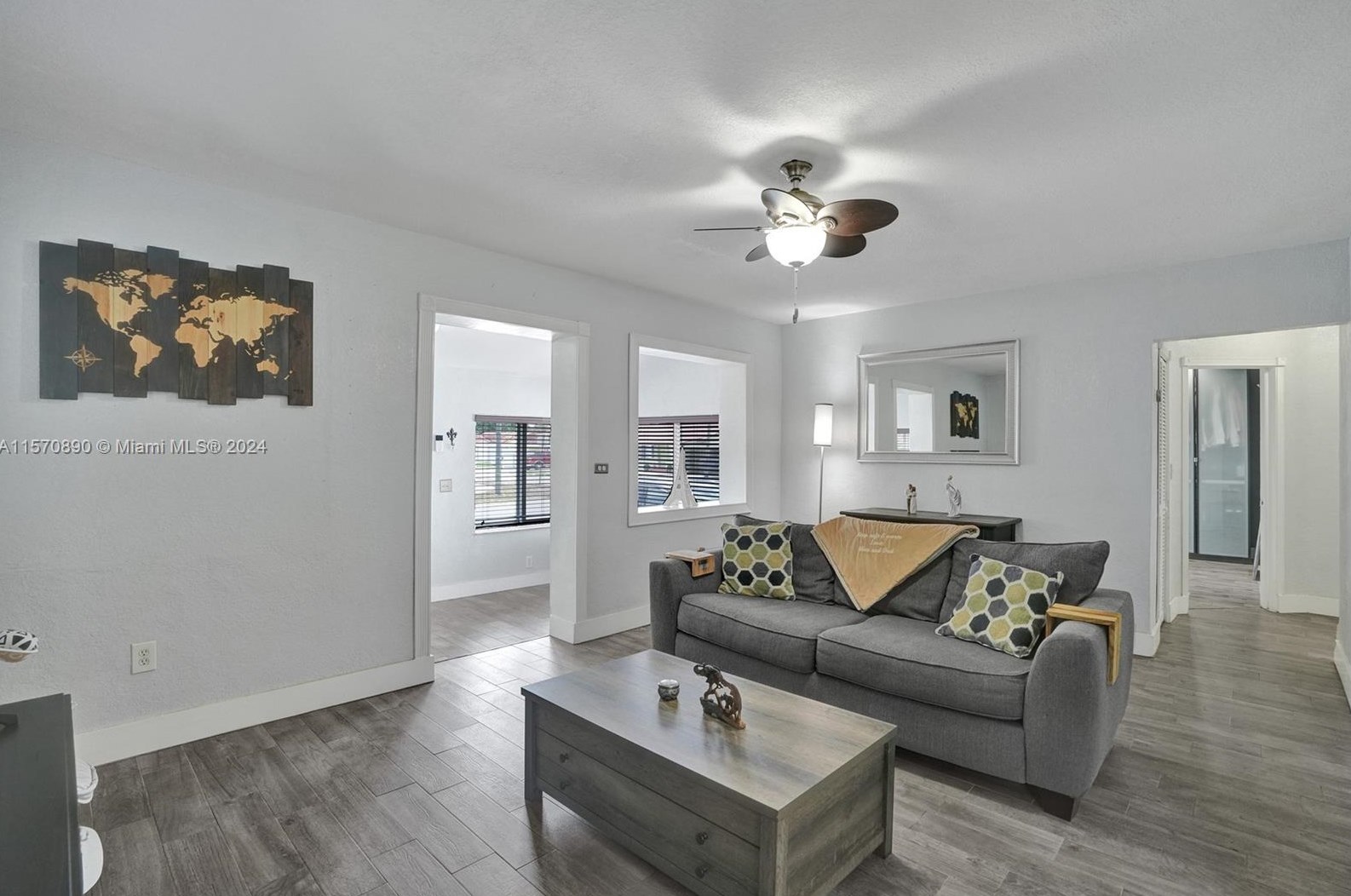 5420 7th Ave, Hialeah FL  33012-2550 exterior