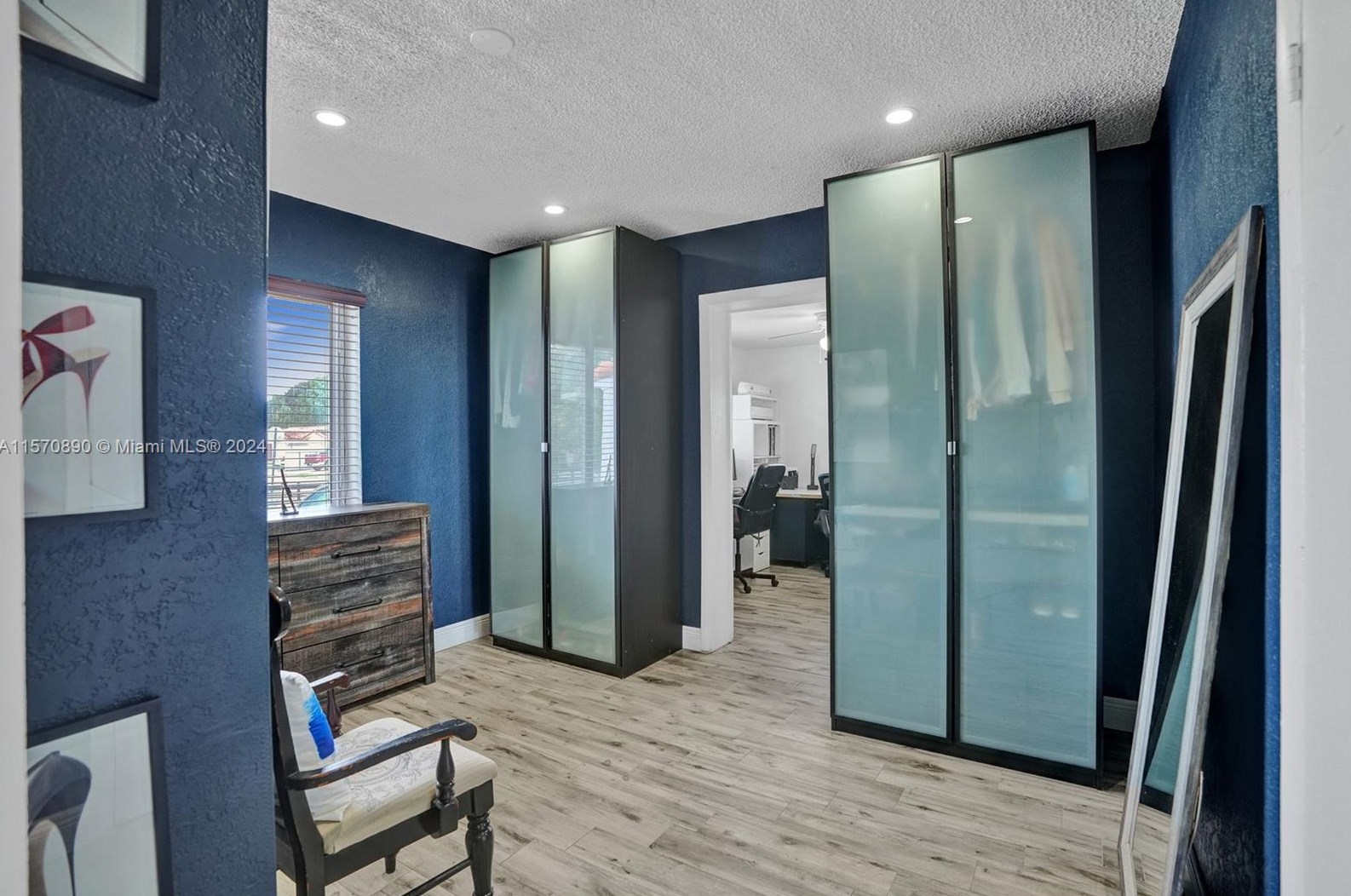 5420 7th Ave, Hialeah FL  33012-2550 exterior