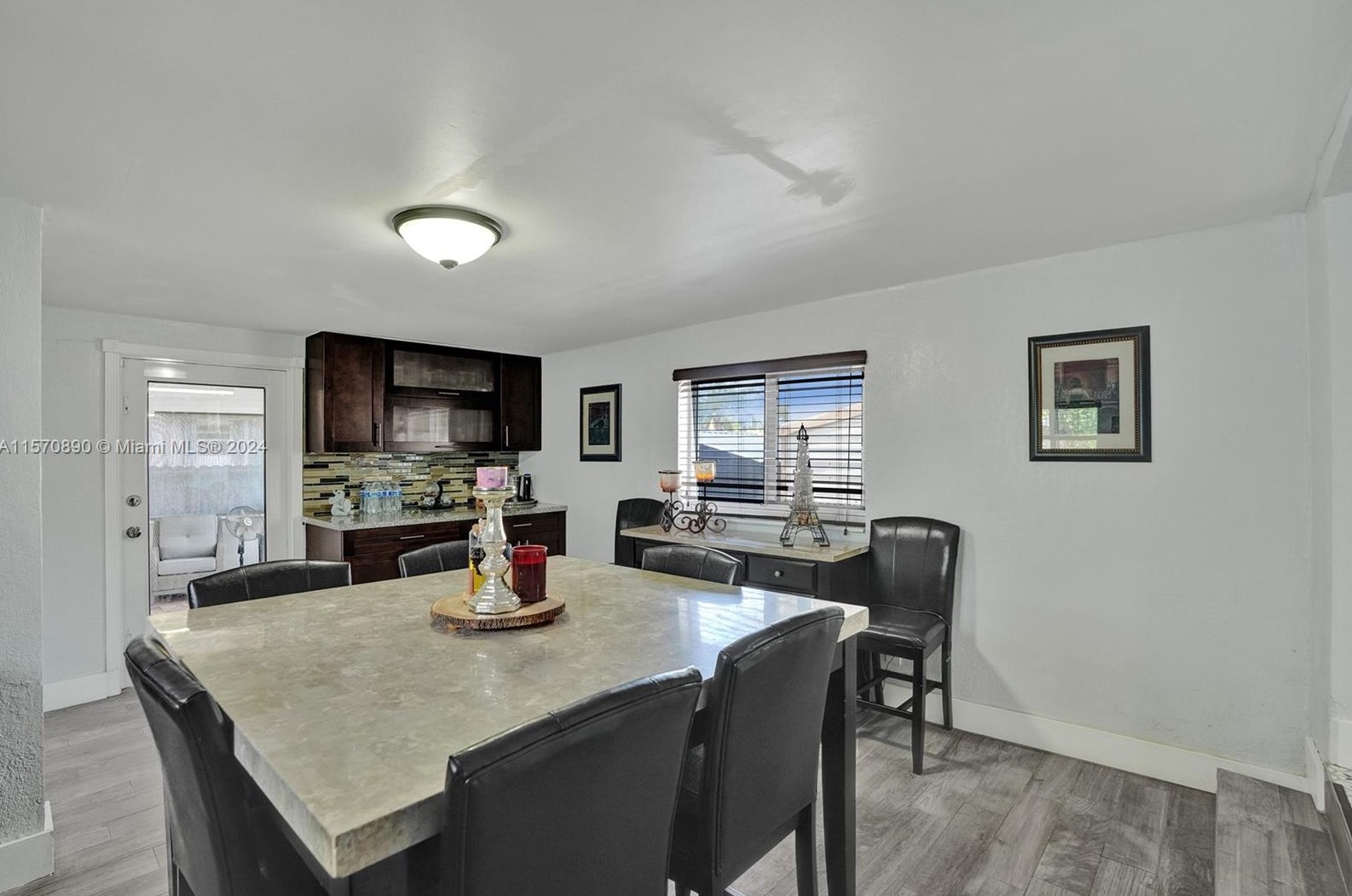 5420 7th Ave, Hialeah FL  33012-2550 exterior