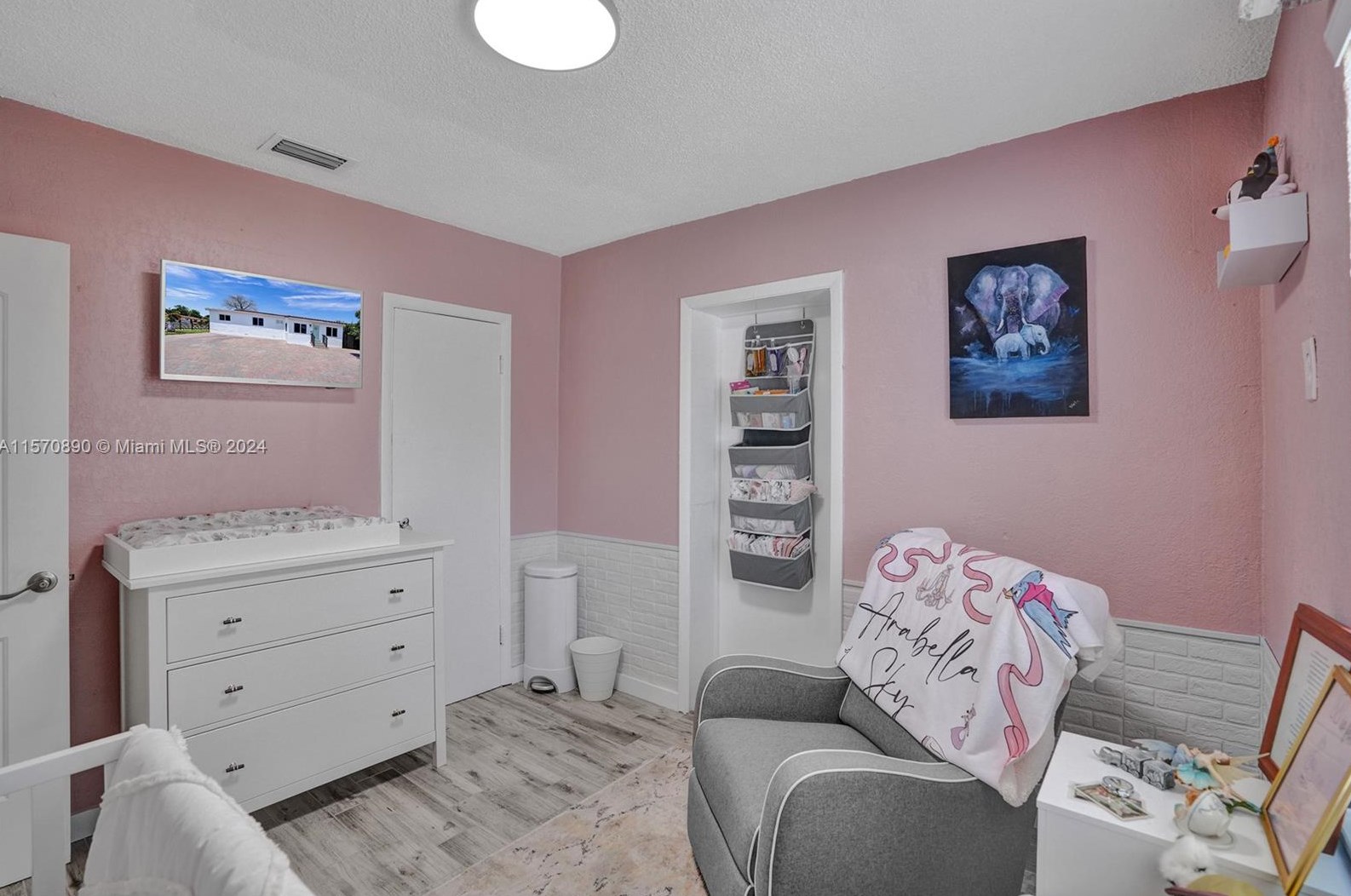 5420 7th Ave, Hialeah FL  33012-2550 exterior