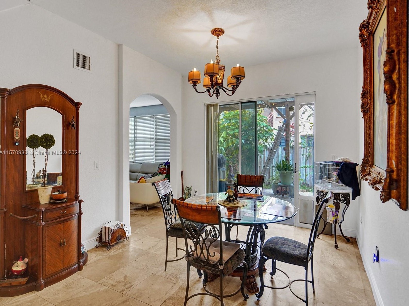 17045 39 Ct, Hollywood FL exterior