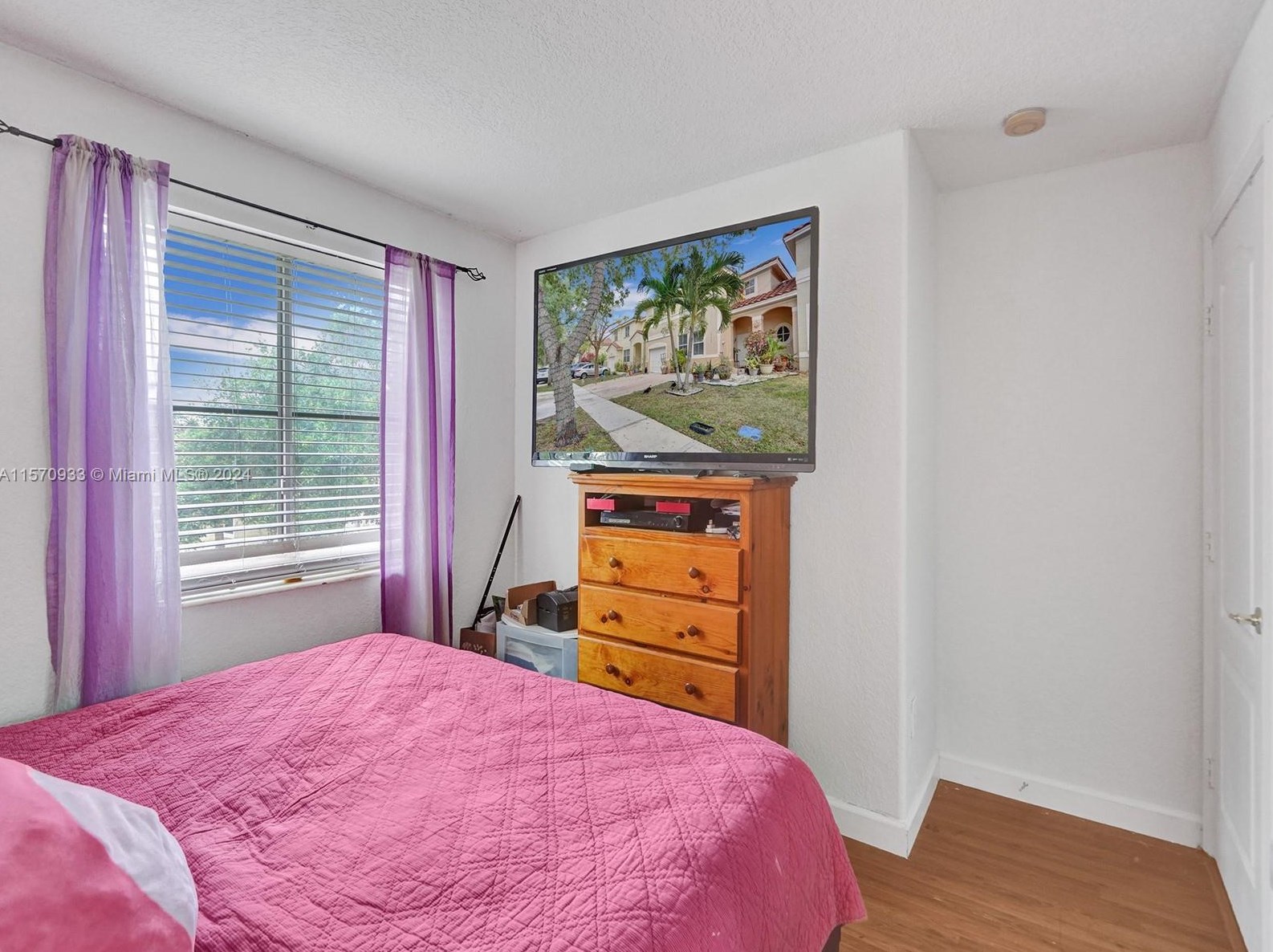 17045 39 Ct, Hollywood FL exterior