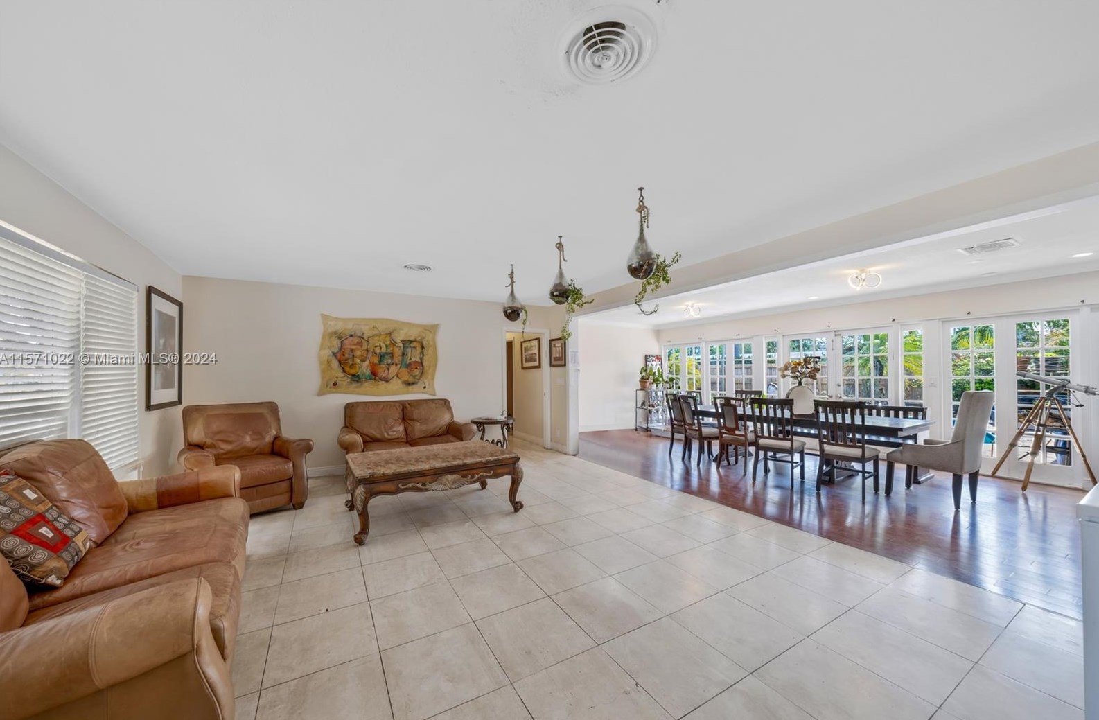 3720 Longfellow Cir, Hollywood FL  33021-4937 exterior