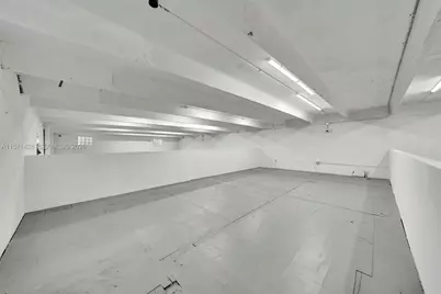 67 NW 166th St, Miami, FL 33169 - Photo 23