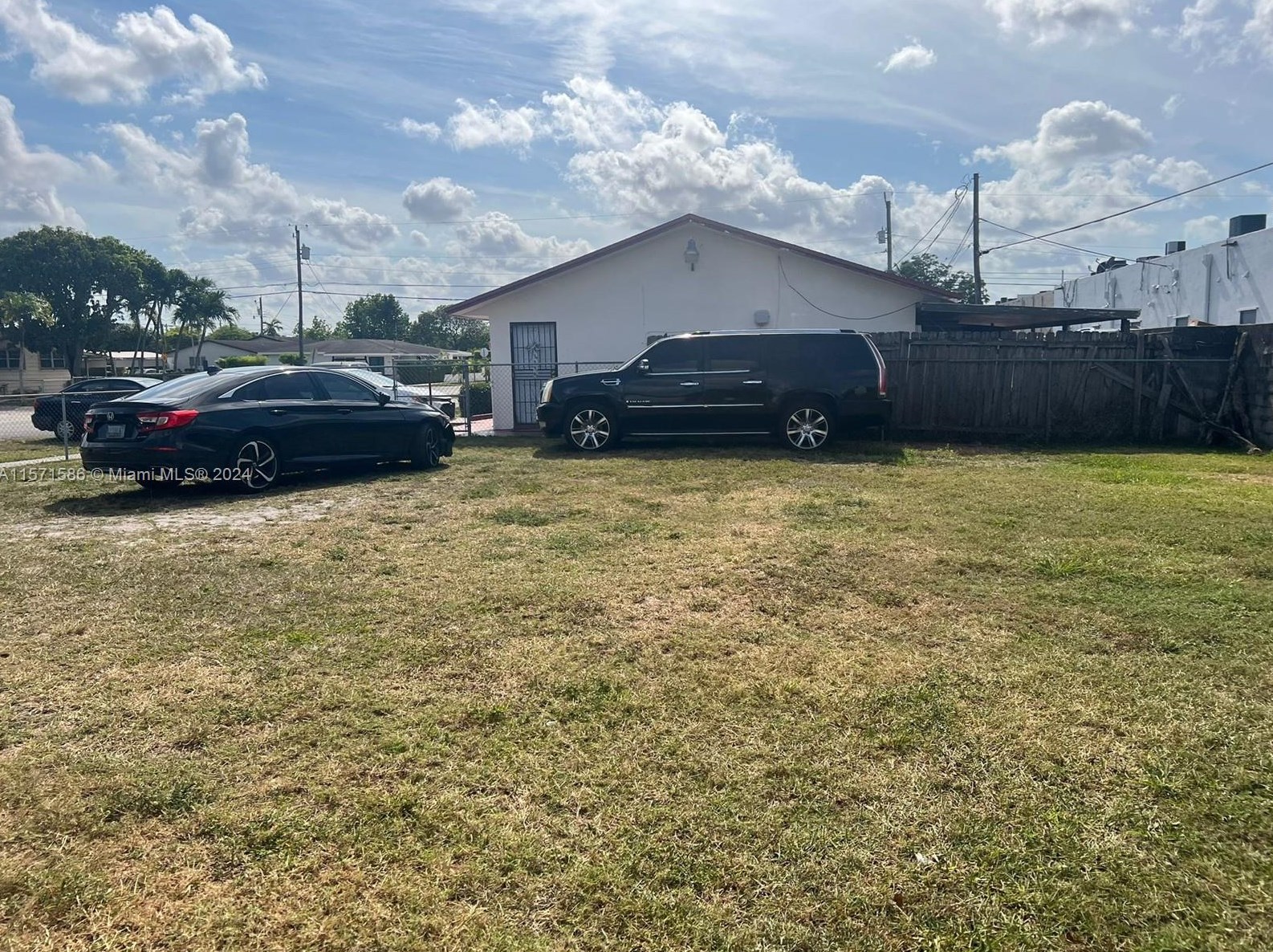 7945 9th Ter, Miami FL 33144-4267 exterior