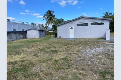 7945 SW 9th Ter, Miami, FL 33144 - Photo 1