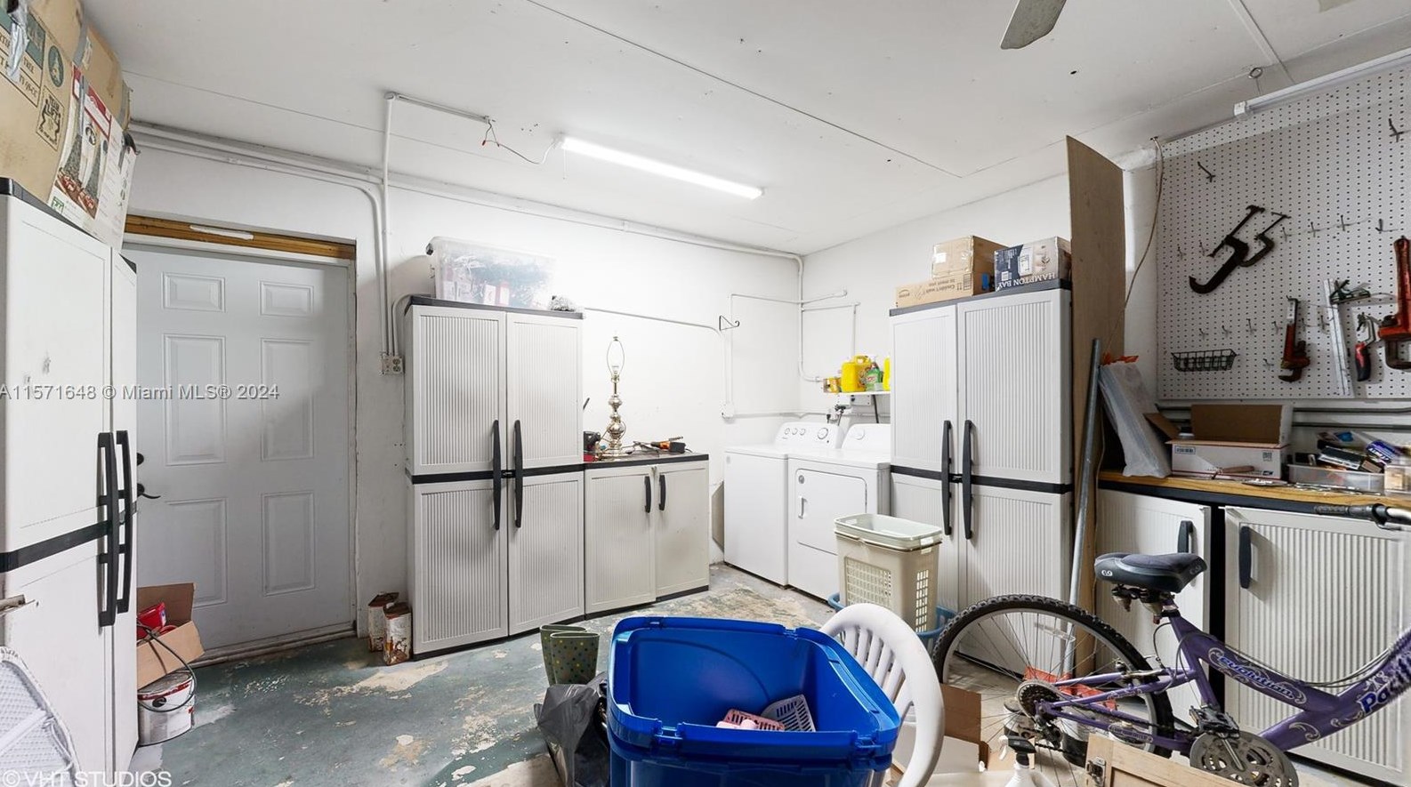 2201 82 Ave, Hollywood FL 33328 exterior