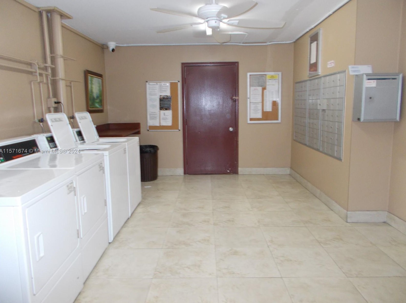 13255 9th Ct, Hollywood FL  33028-3126 exterior