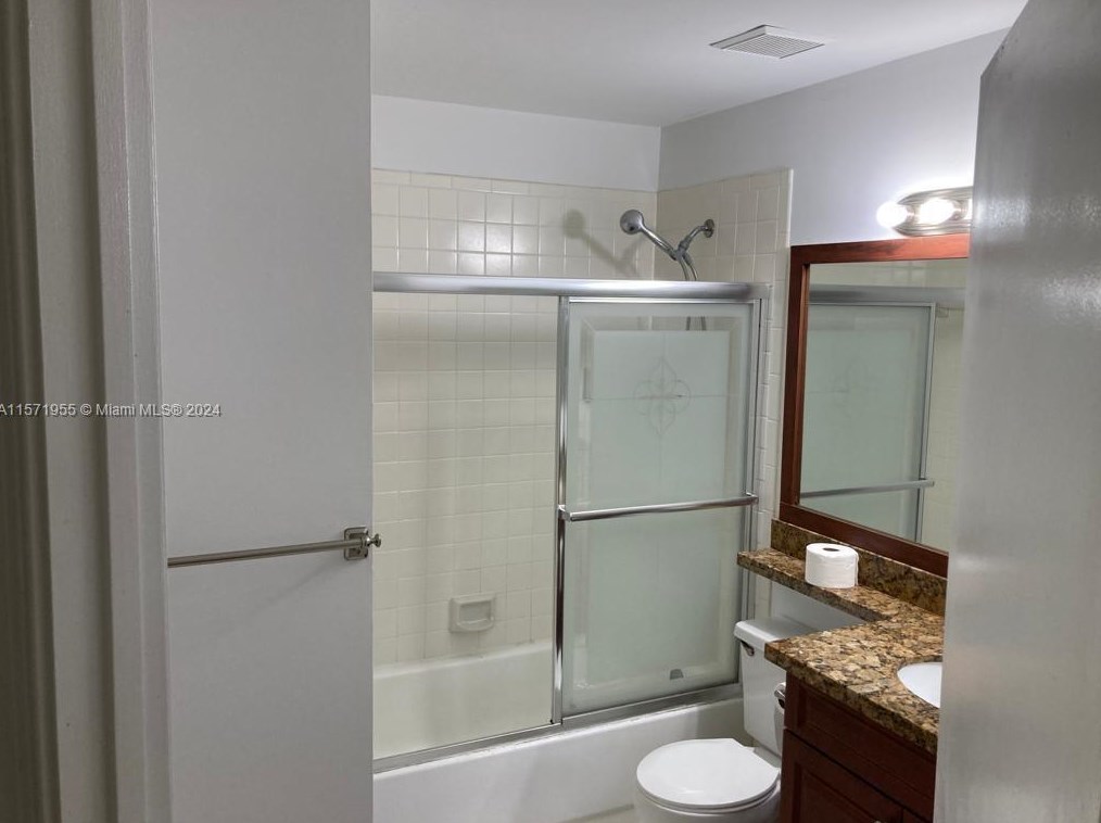 16304 Glenmoor Dr, West Palm Beach FL  33409-2814 exterior