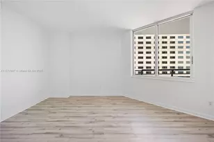335 S Biscayne Blvd, Miami, FL 33131 - Photo 11