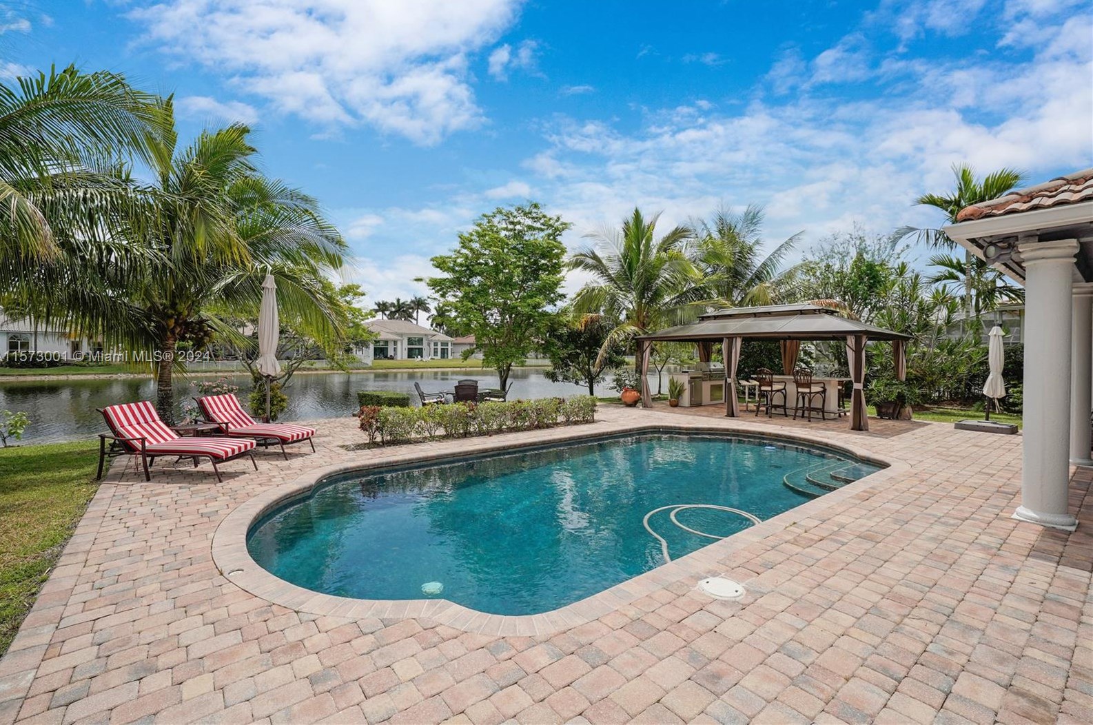 1885 139 Ter, Hollywood FL  33028-2837 exterior