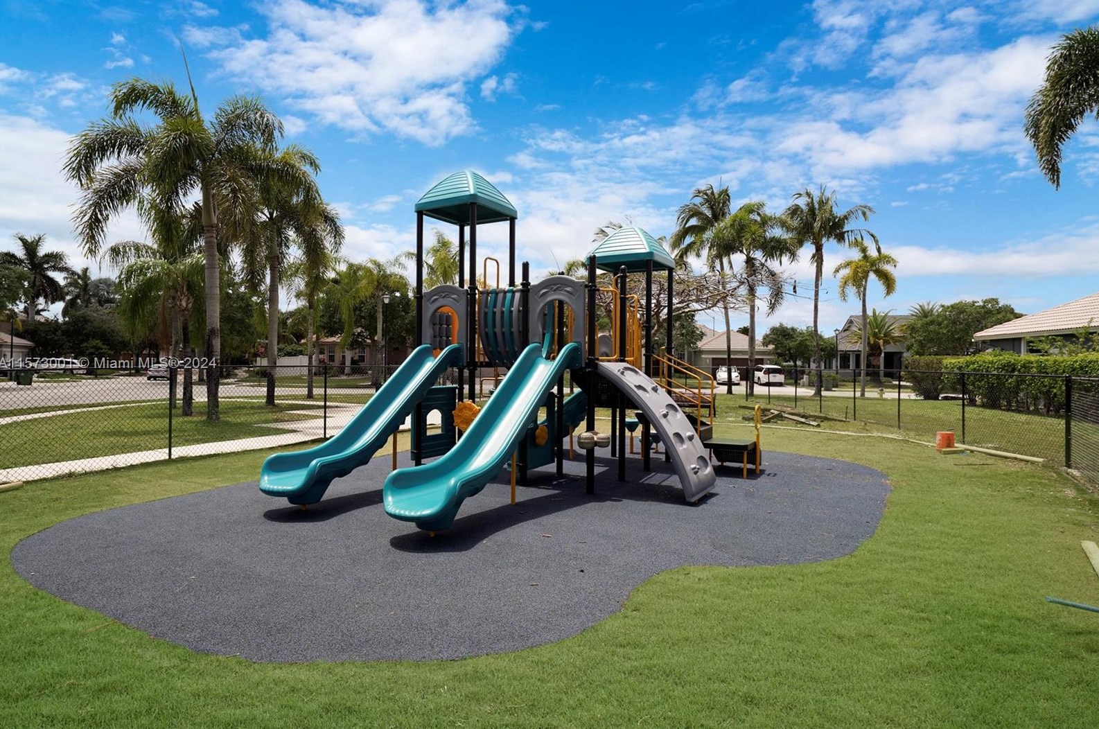 1885 139 Ter, Hollywood FL  33028-2837 exterior