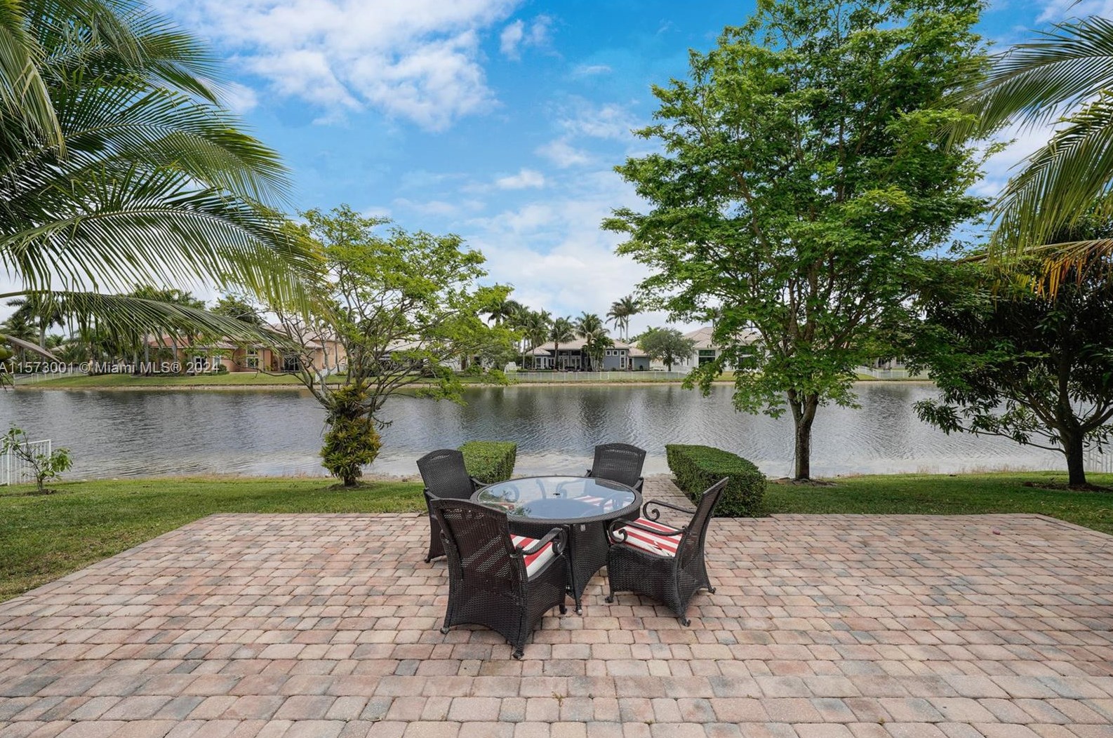 1885 139 Ter, Hollywood FL  33028-2837 exterior