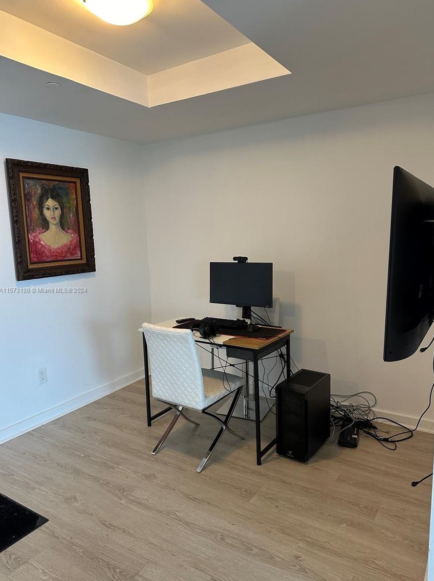 4250 Biscayne Blvd, Miami FL  33137-3210 exterior