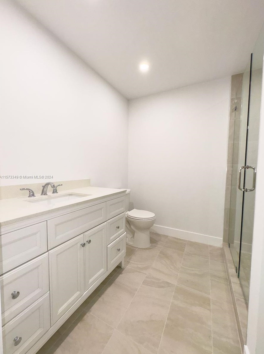 401 Malaga Ave, Miami FL 33134-6415 exterior