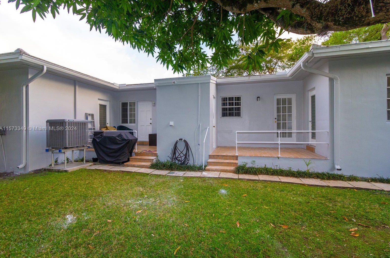 401 Malaga Ave, Miami FL 33134-6415 exterior