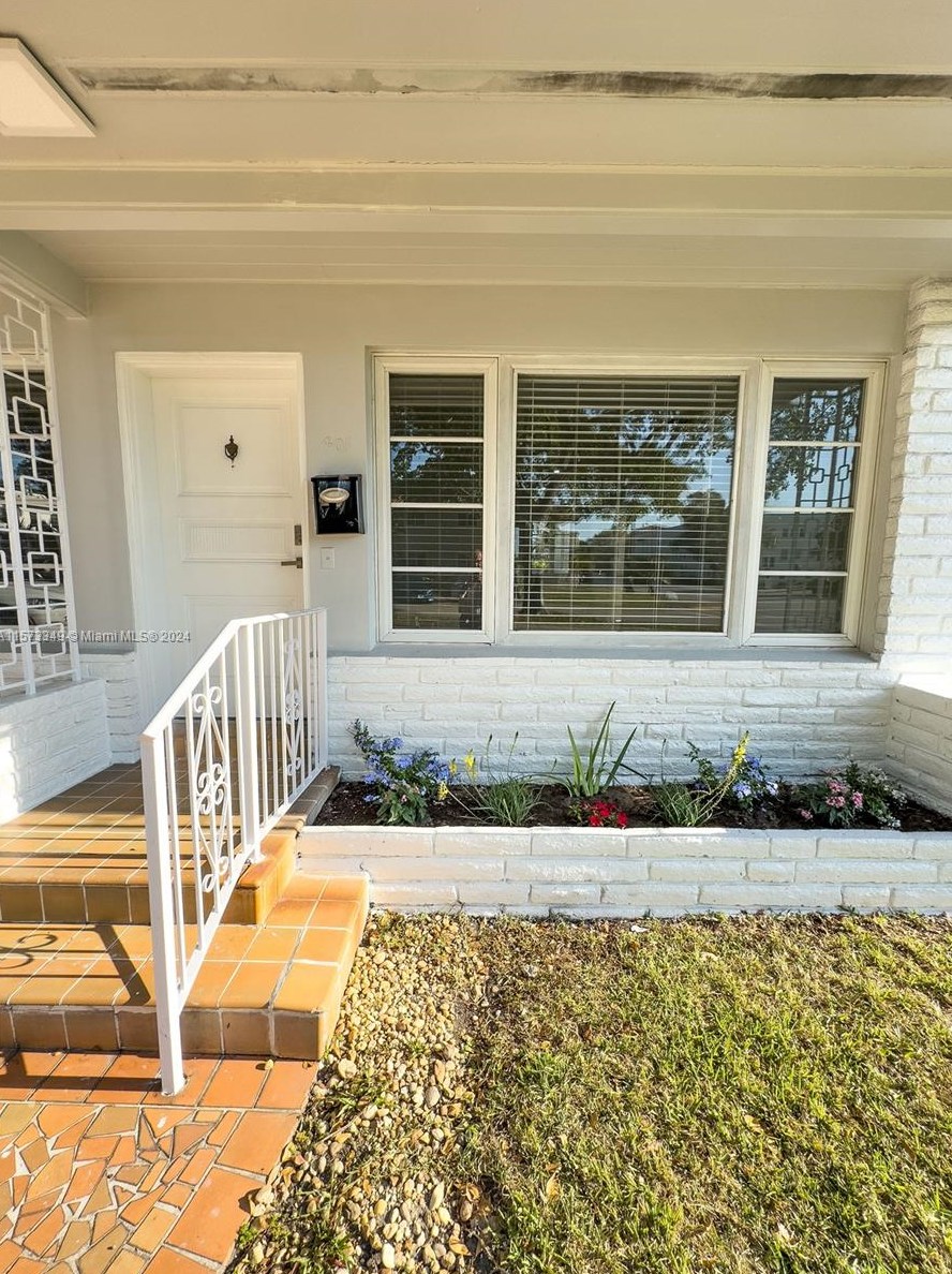 401 Malaga Ave, Miami FL 33134-6415 exterior