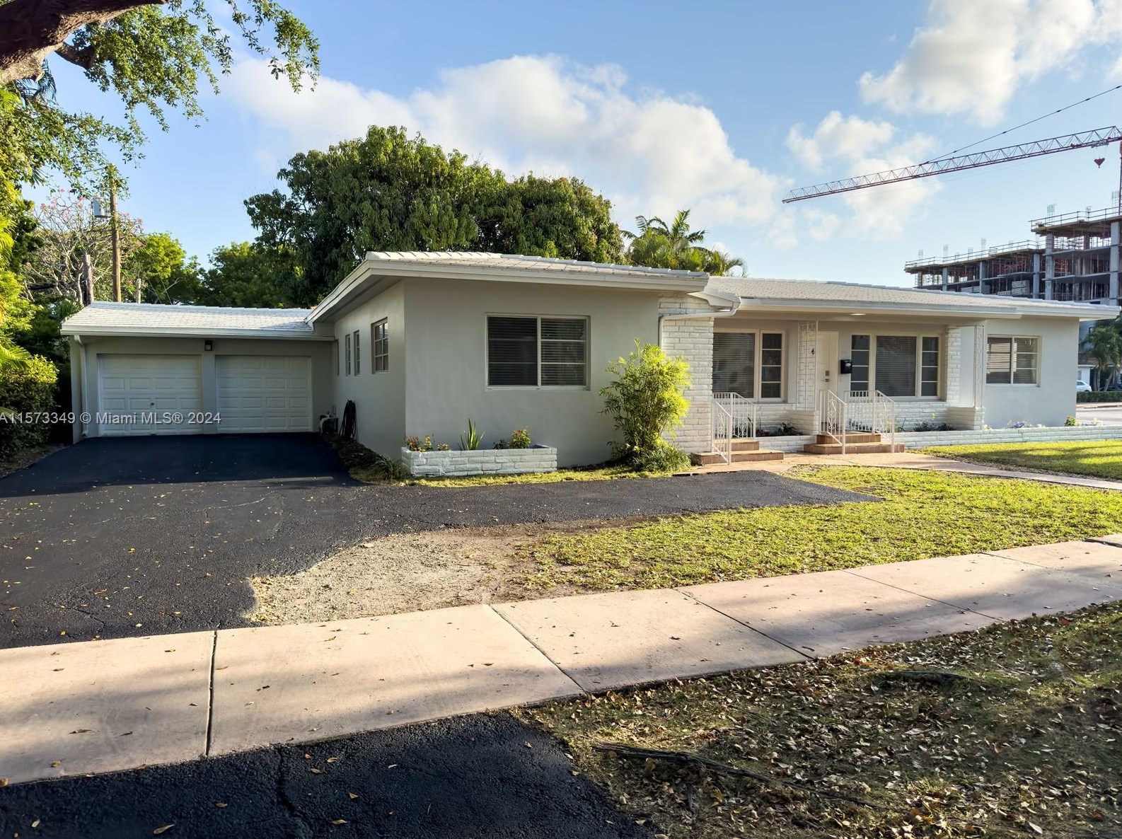 401 Malaga Ave, Miami FL 33134-6415 exterior