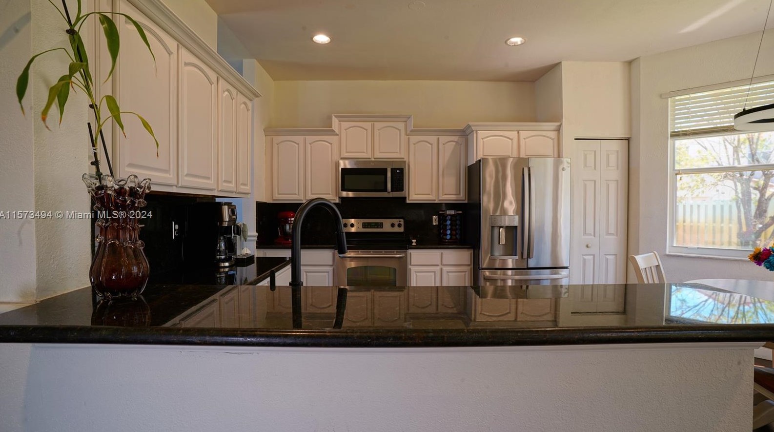 2496 162 Ter, Hollywood FL  33027-4426 exterior