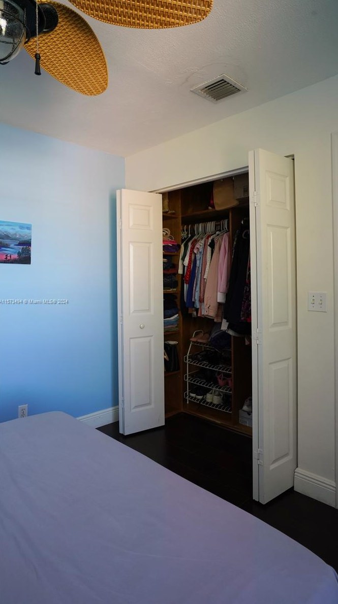 2496 162 Ter, Hollywood FL  33027-4426 exterior