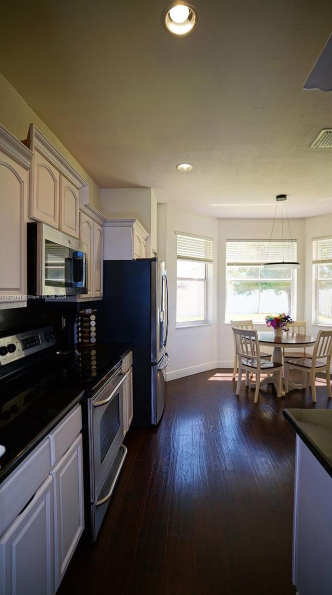 2496 162 Ter, Hollywood FL  33027-4426 exterior