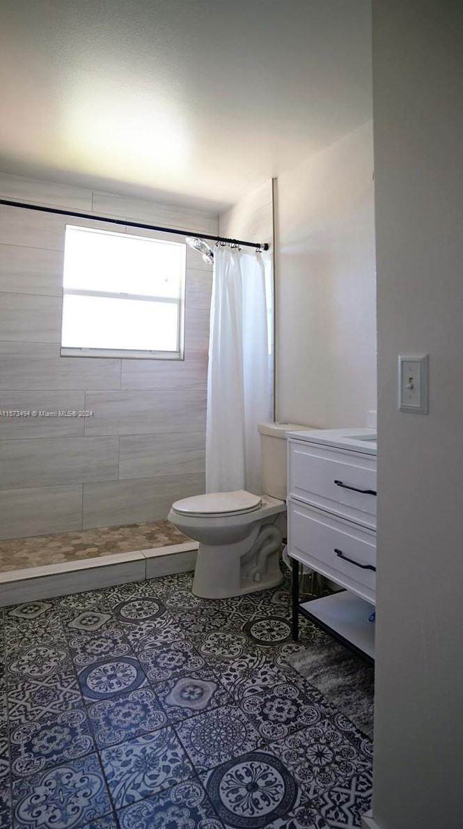 2496 162 Ter, Hollywood FL  33027-4426 exterior