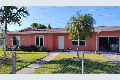 10520 SW 151st Ter - Photo 1