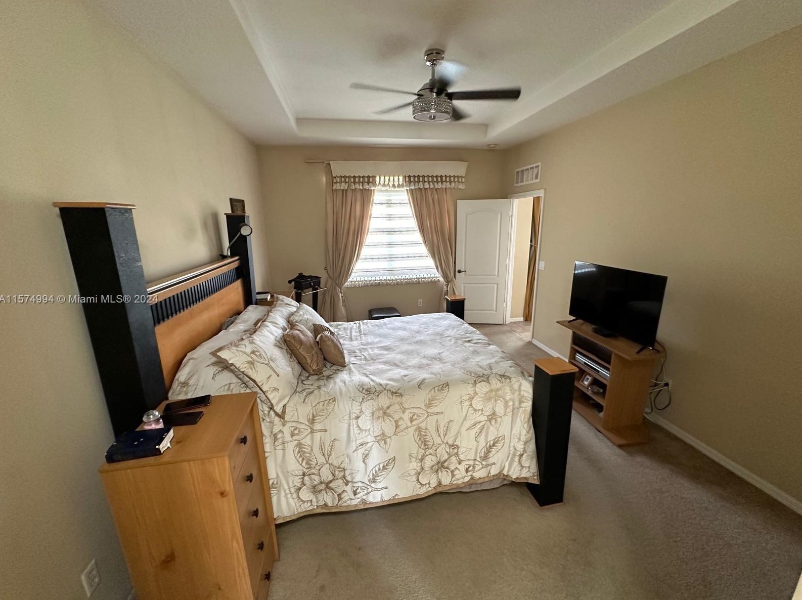 9740 Lindale Trace Blvd, Fort Pierce FL 34987-2411 exterior