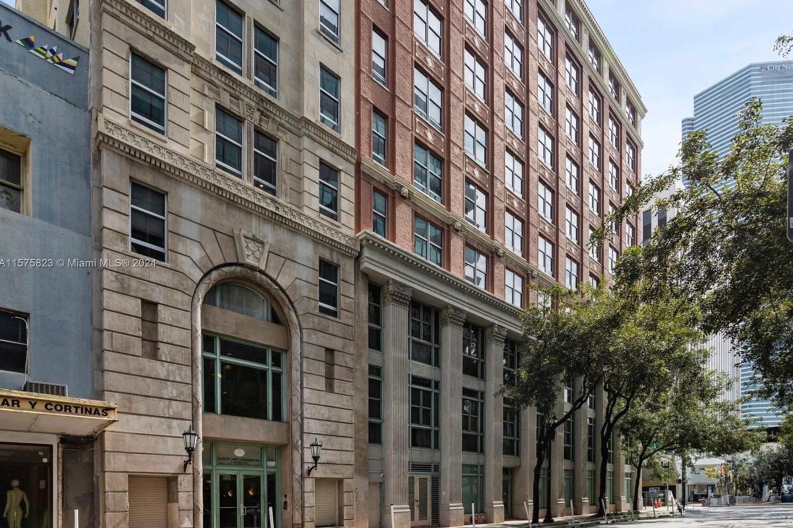 111 Flagler St, Miami FL 33131-1111 exterior