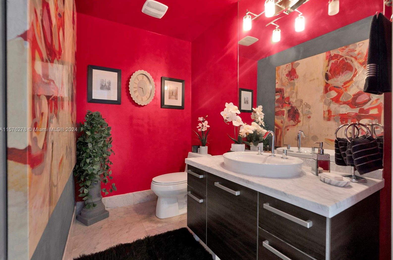 244 Biscayne Blvd, Miami FL 33132-2219 exterior